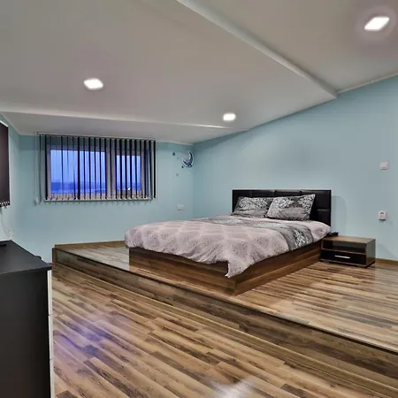 Global Star Maisonette Apartamento